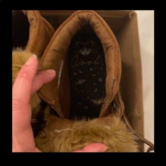COOLWAY furry high top booties.  NEW - Picture 8 of 8